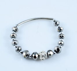 地攤熱賣水晶手鏈 外貿(mào)尾單貨源解析與韓國手鏈銷售策略